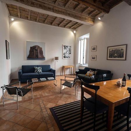 Artsy And Elegant Apartment Near Pantheon Rome Buitenkant foto
