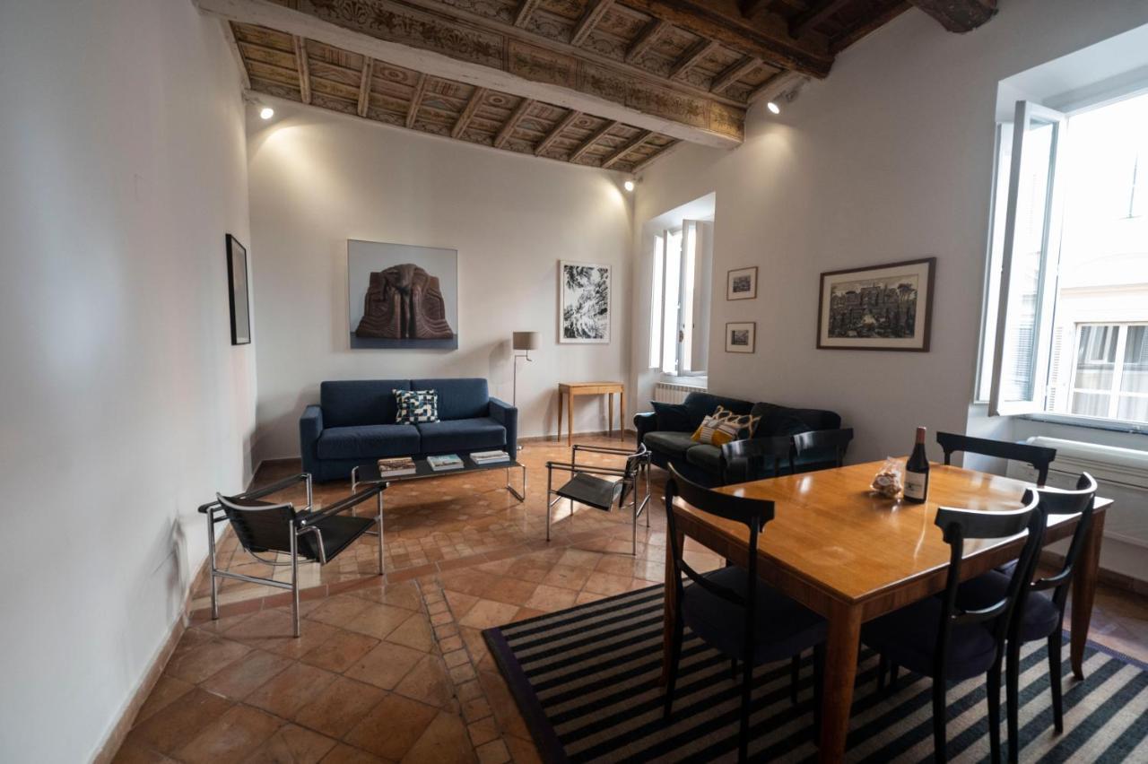 Artsy And Elegant Apartment Near Pantheon Rome Buitenkant foto